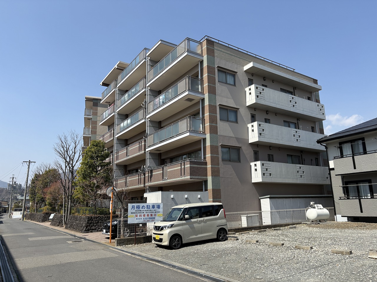 新規物件情報！！グランドハイツ三輪（中古マンション）